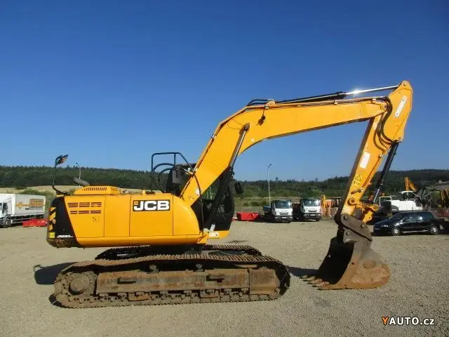 JCB Ostatni pasovy bagr JS220LC 22t 1