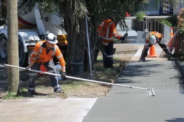 CzechTechnology - Jak dlouho kropit beton: Kompletní průvodce zrání a ošetřování jak dlouho kropit beton